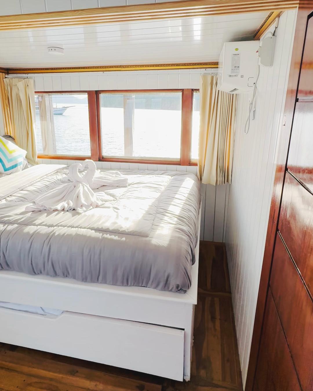 Sea View Cabin, upper deck (Sulawesi · Bali) – Princess Nabila Phinisi
