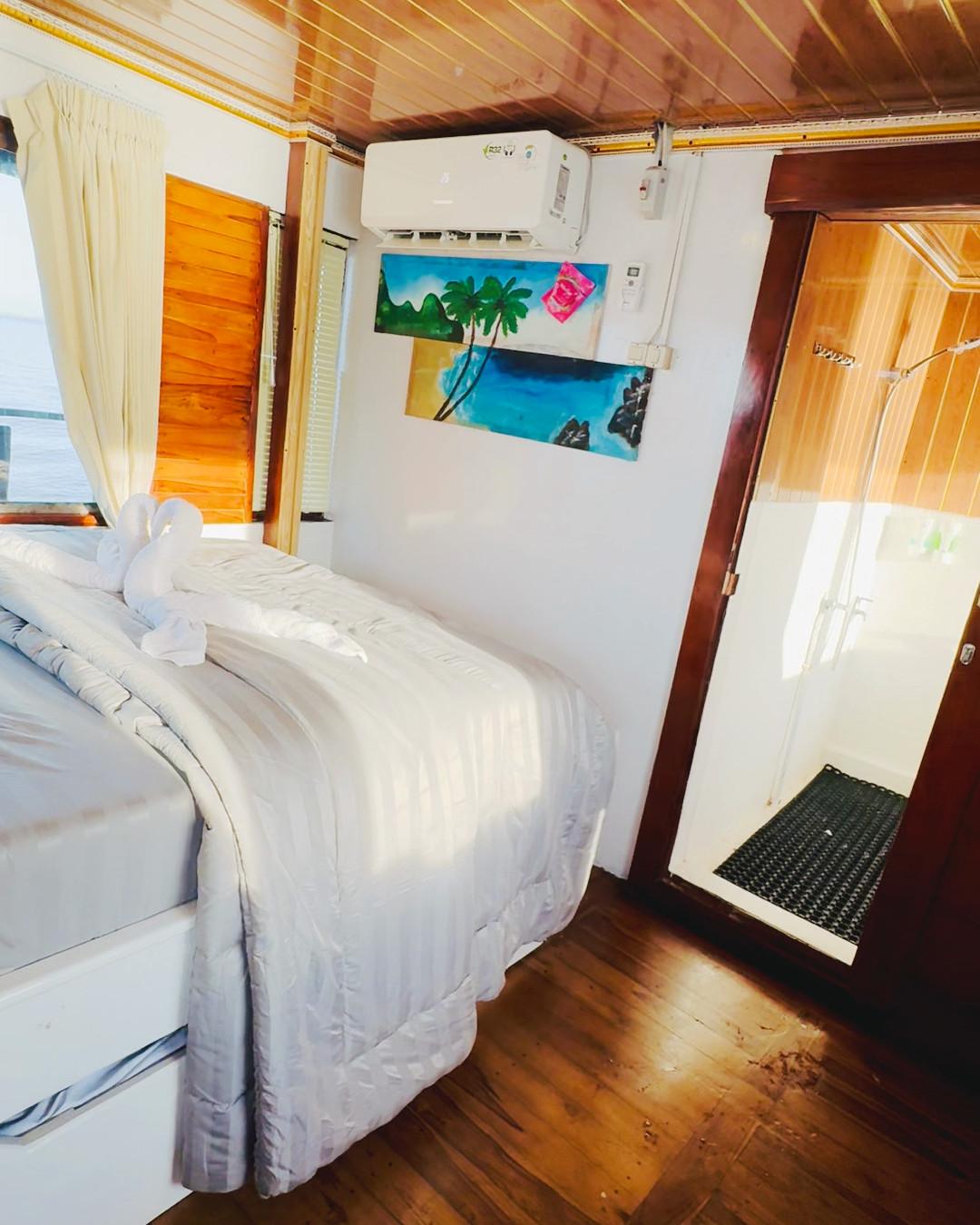 Sea View Cabin, main deck (Papua · Maluku) – Princess Nabila Phinisi