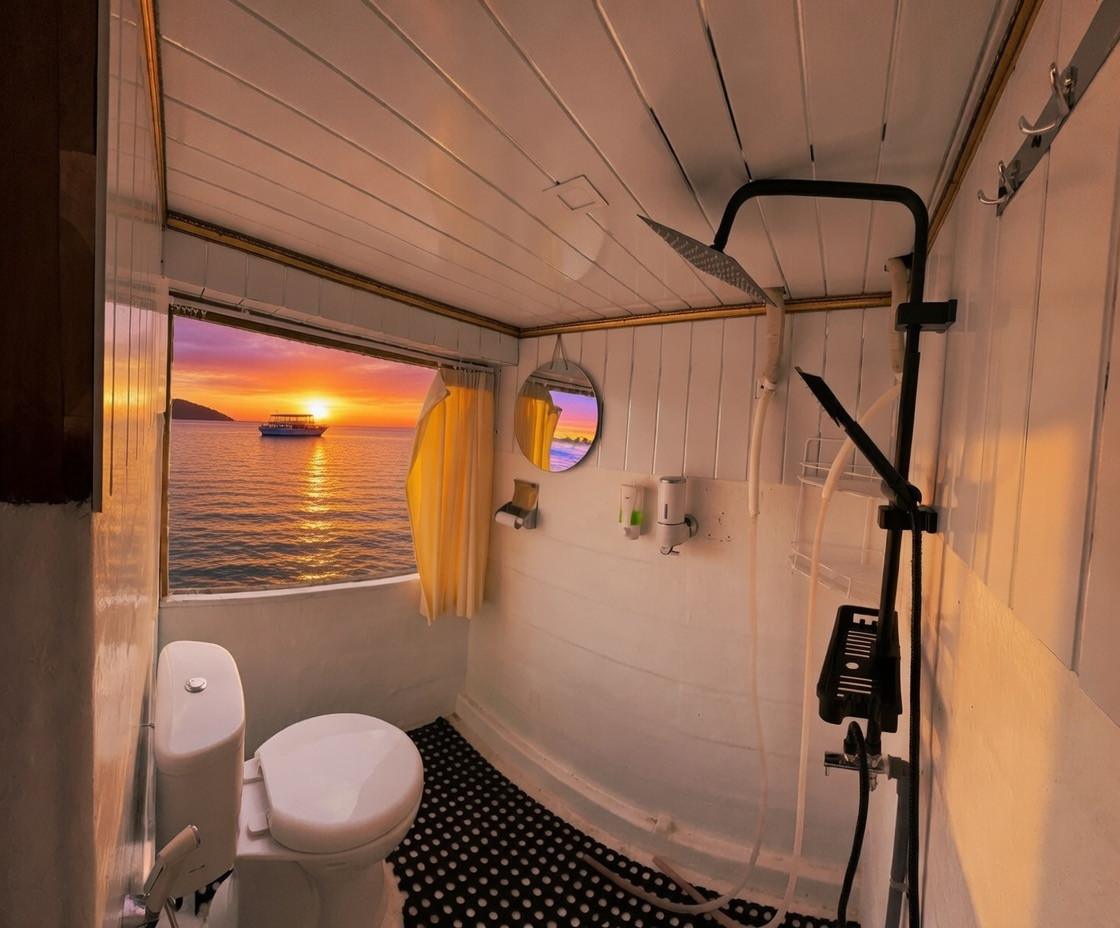 Sumbawa Master Cabin – Princess Nabila Phinisi